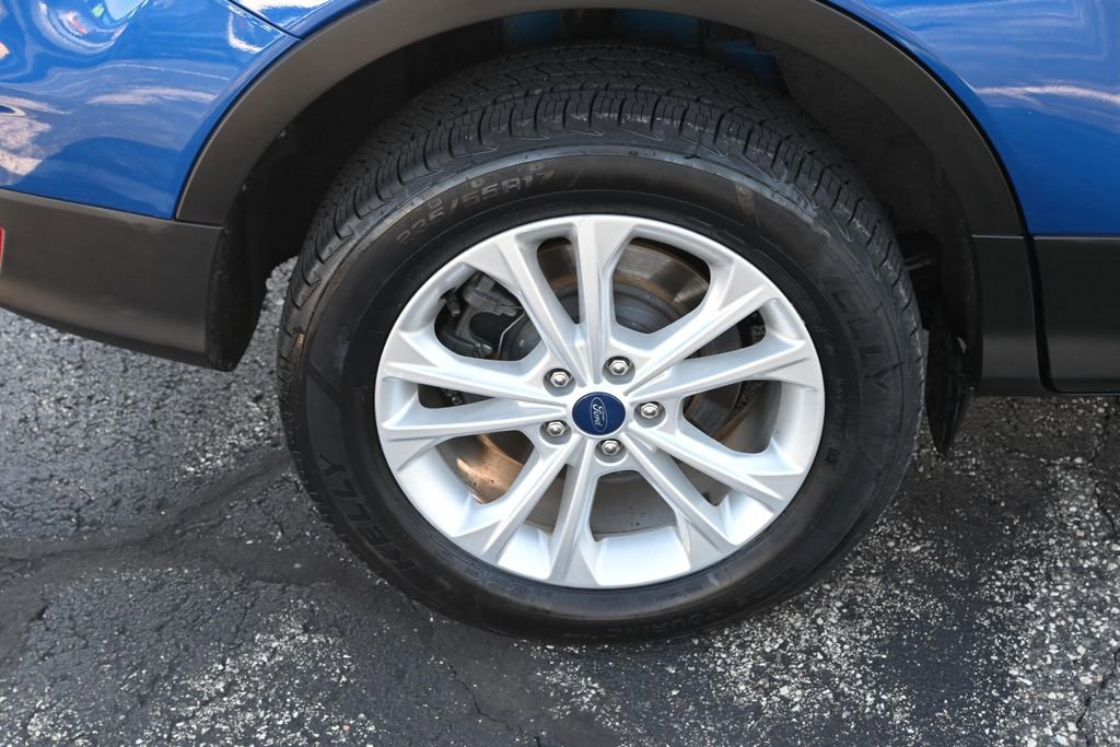 Certified 2018 Ford Escape SEL AWD/4WD image 16