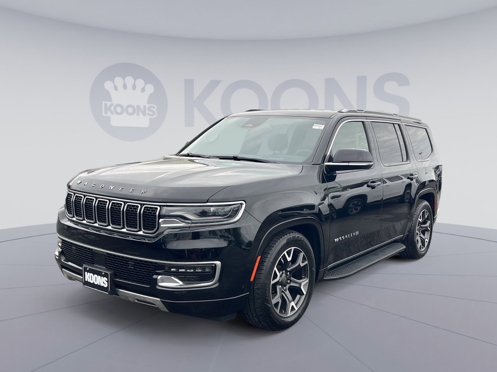 Used 2024 Jeep Wagoneer Series III AWD/4WD image 5