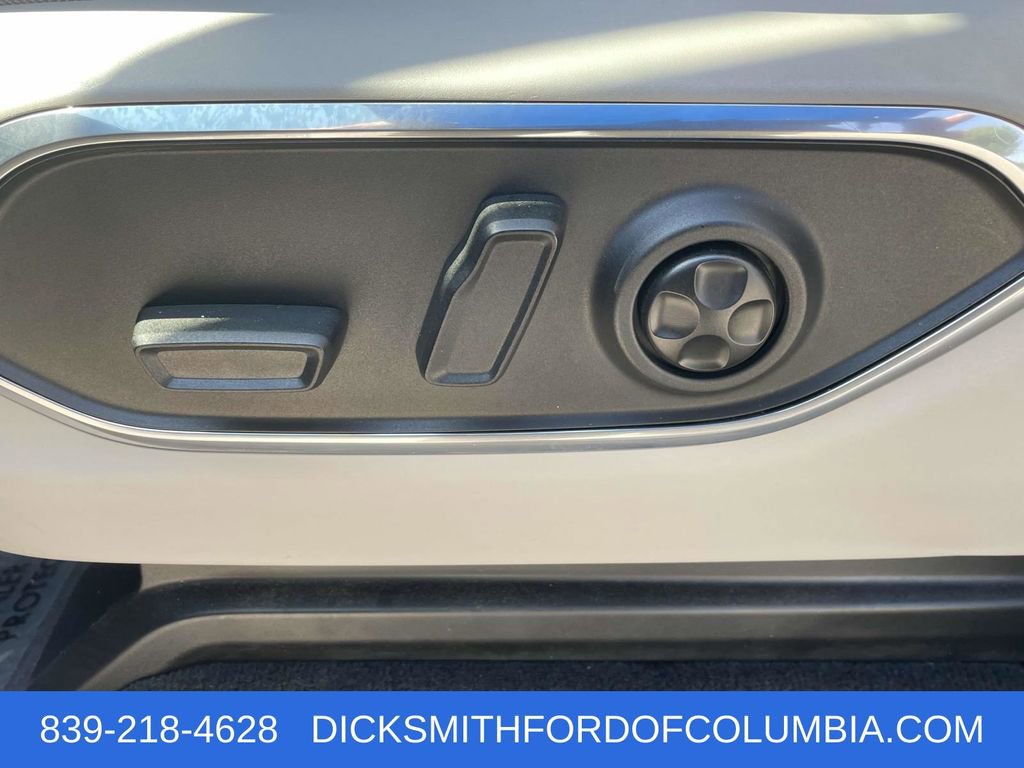 Used 2024 Jeep Wagoneer Series II w/ HD Trailer Tow Package image 14