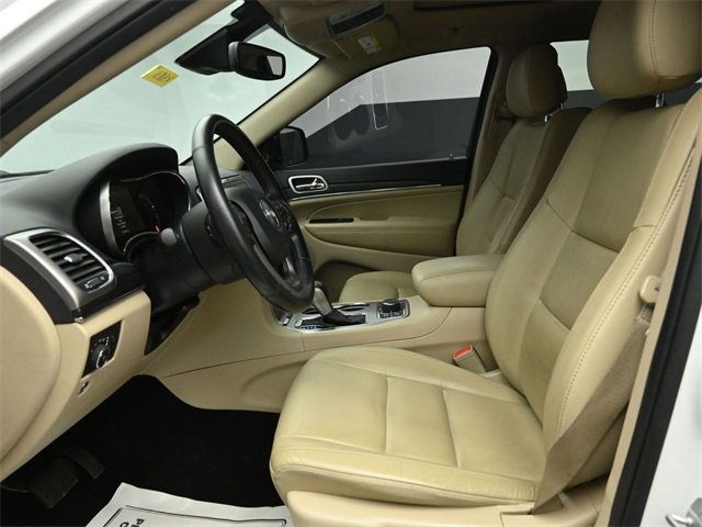 Used 2019 Jeep Grand Cherokee Limited image 25