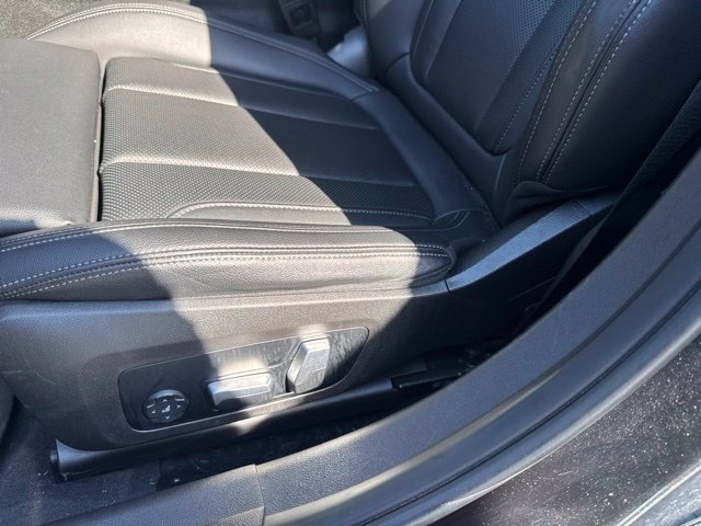 Used 2023 BMW 330i xDrive Sedan w/ Driving Assistance Package AWD/4WD image 21