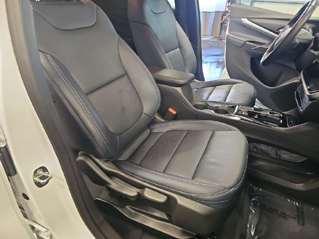 Used 2023 Chevrolet Bolt EUV LT w/ Convenience Package FWD image 10