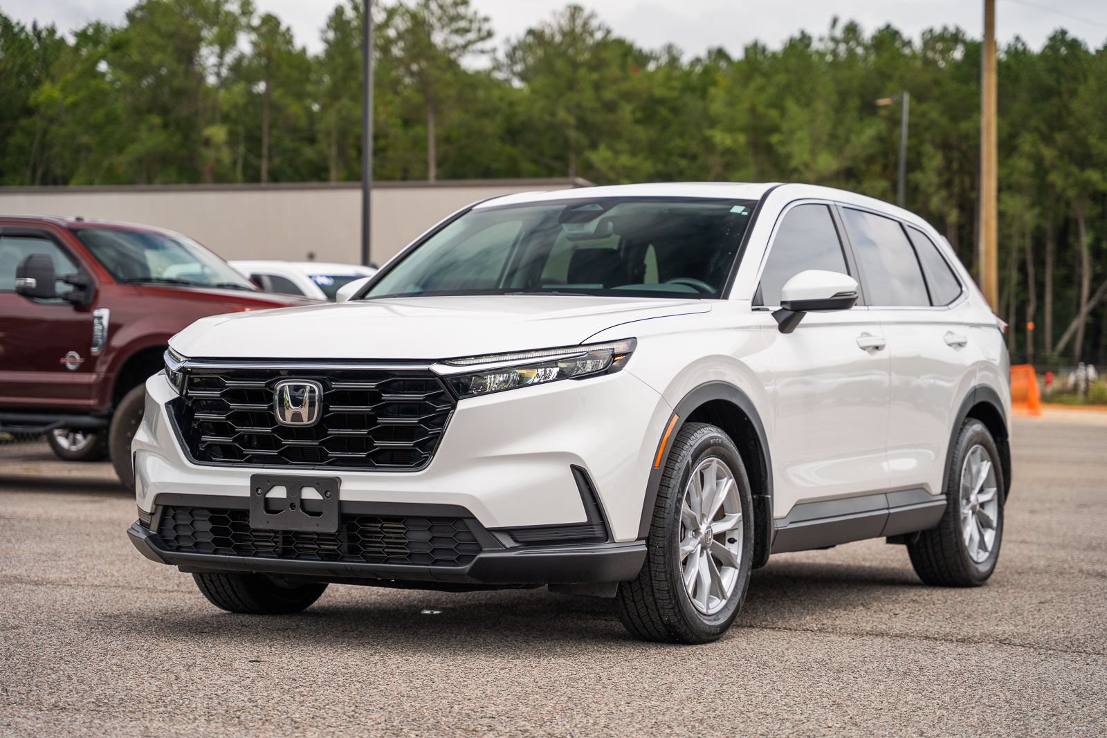 Used 2024 Honda CR-V EX image 3