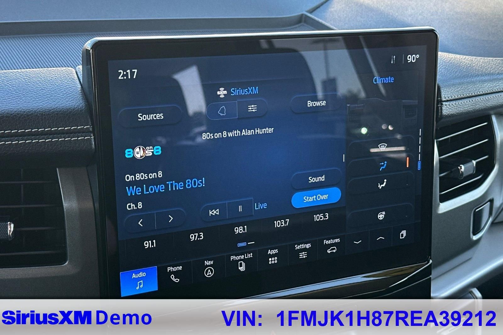 Certified 2024 Ford Expedition Max XLT image 29