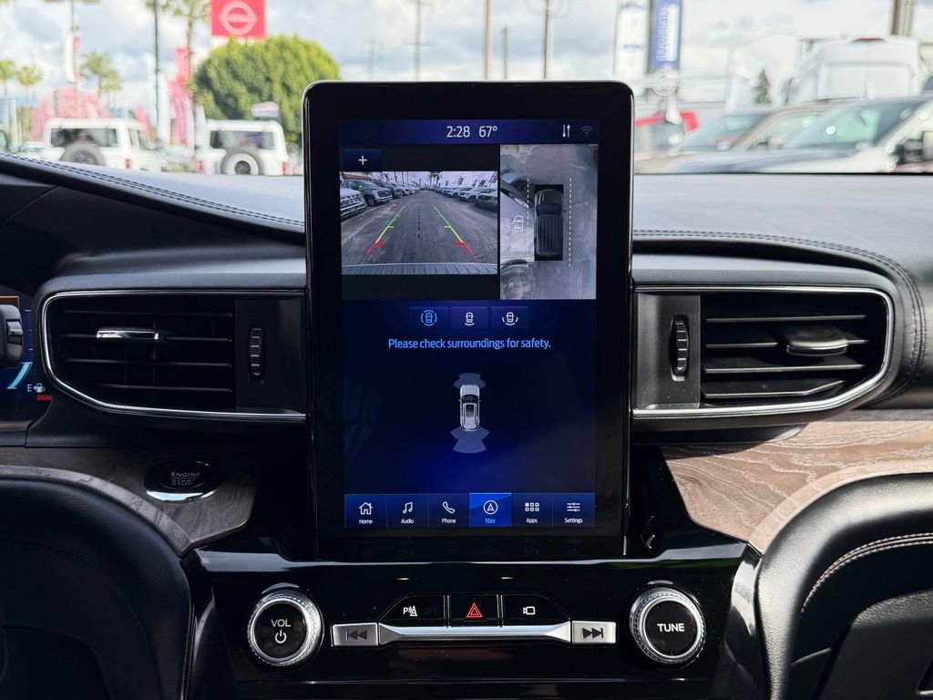 Certified 2023 Ford Explorer Platinum w/ Technology Package image 25