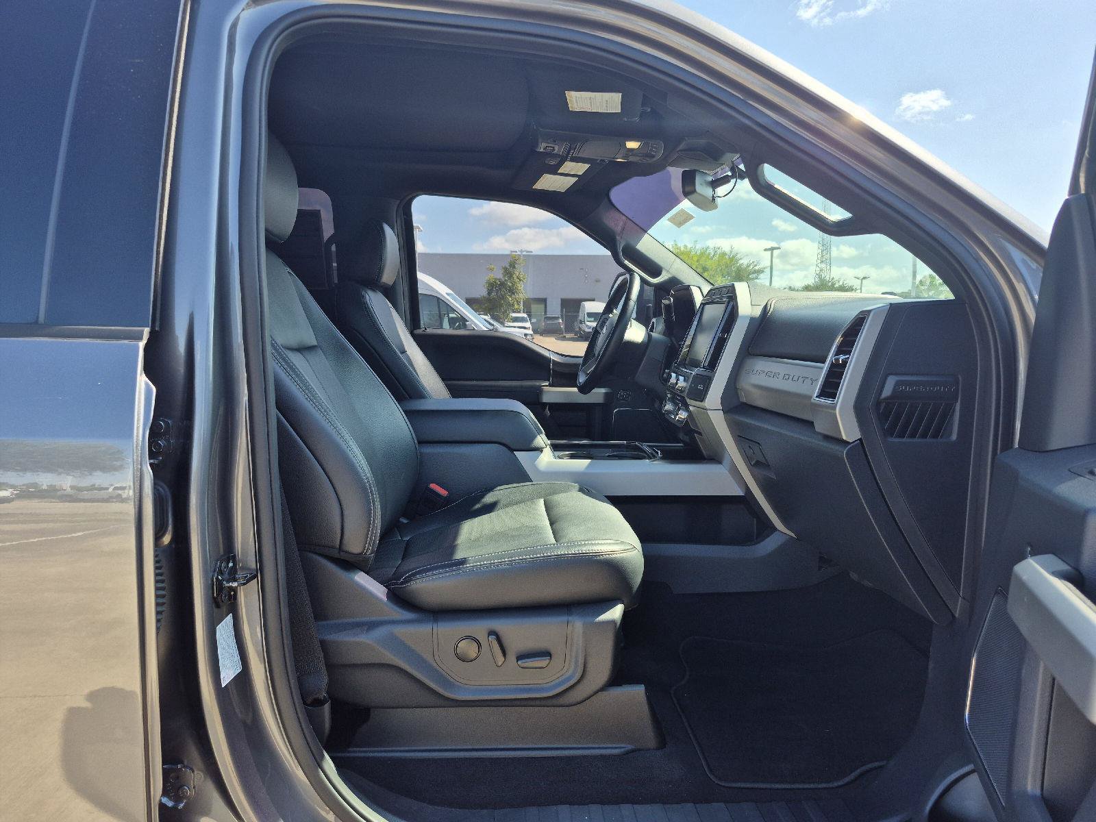 Certified 2022 Ford F250 Lariat w/ Tremor Off-Road Package AWD/4WD image 13