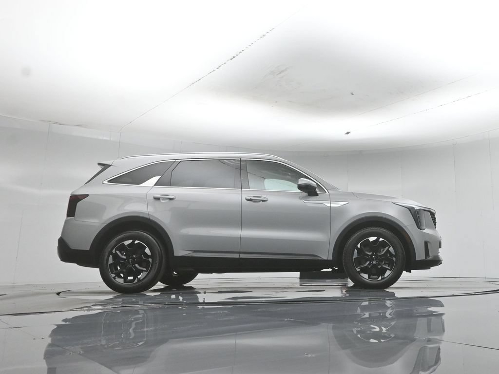 Used 2025 Kia Sorento S w/ Panoramic Sunroof Package FWD image 53