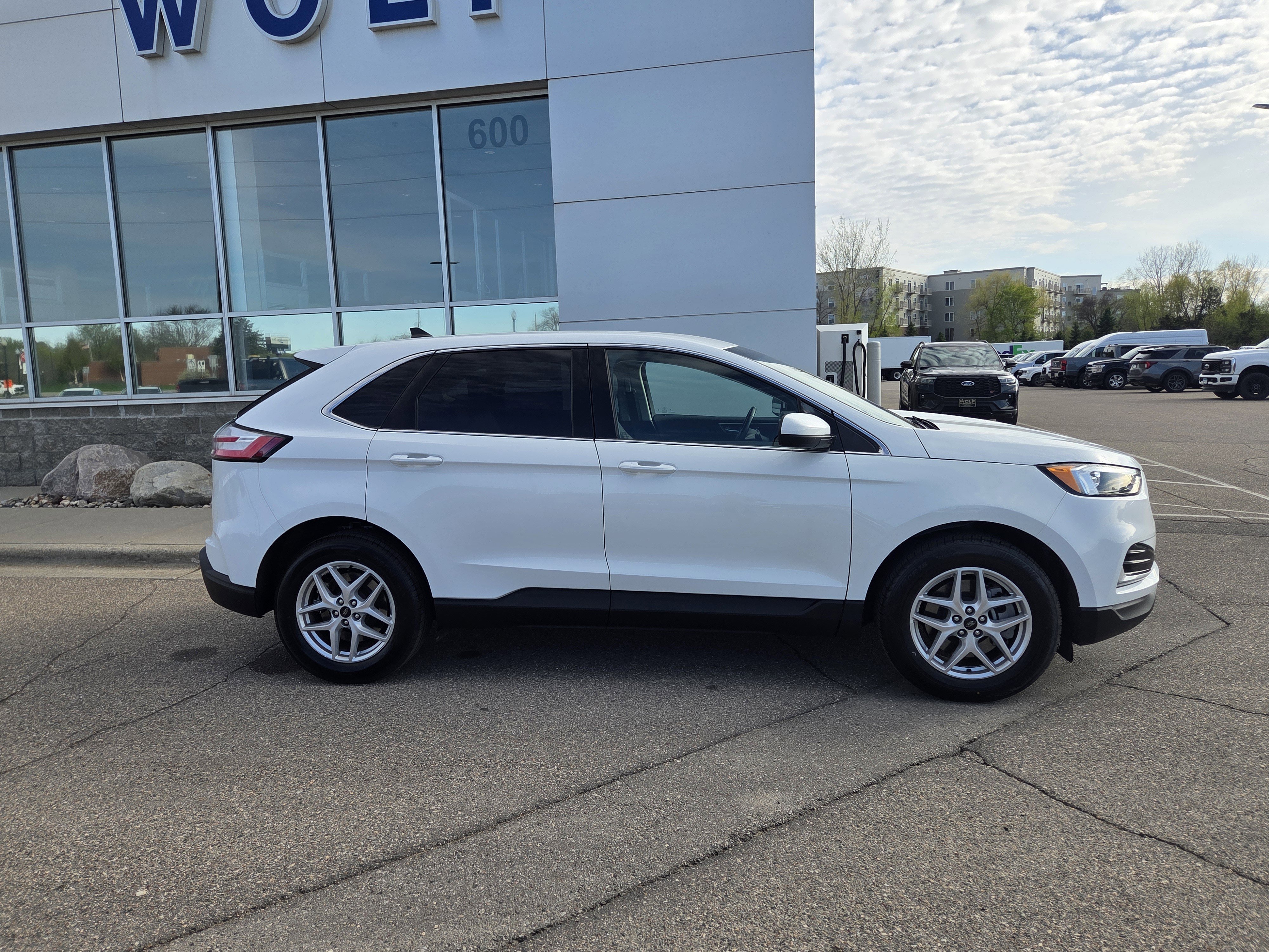 Certified 2024 Ford Edge SEL AWD/4WD image 5