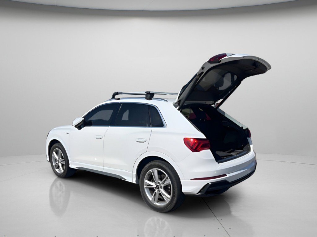 Used 2021 Audi Q3 2.0T Premium w/ Convenience Package AWD/4WD image 12