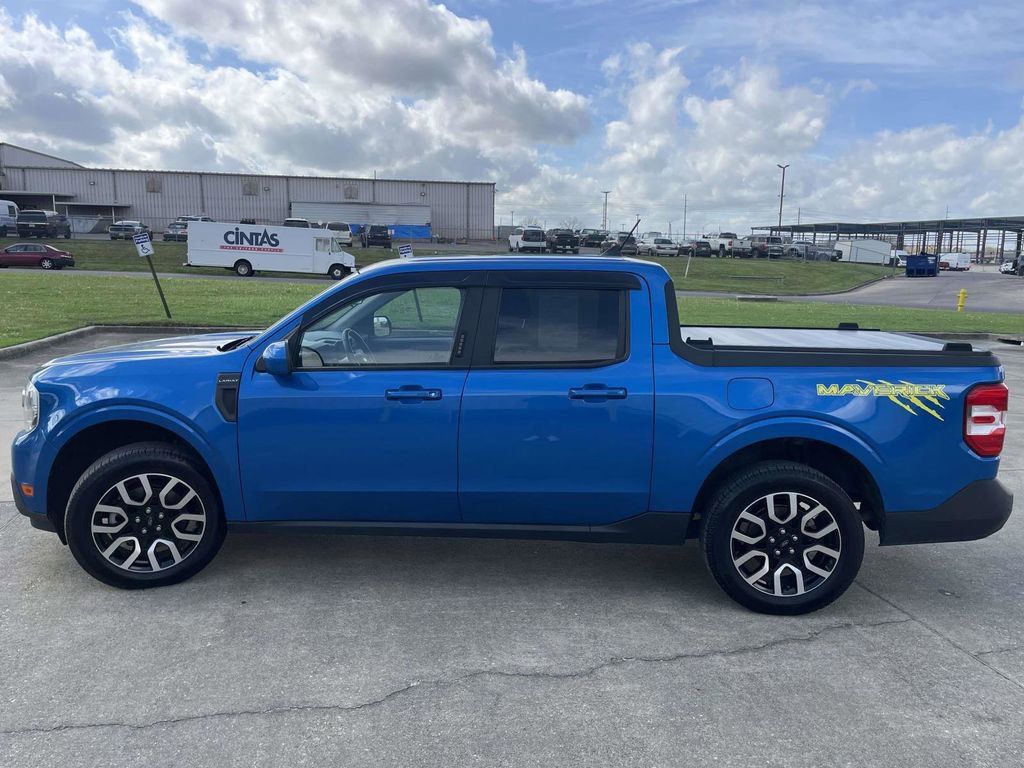 Certified 2022 Ford Maverick Lariat w/ Lariat Luxury Package image 2