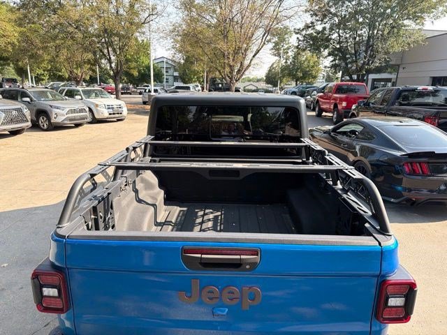 Used 2021 Jeep Gladiator Mojave AWD/4WD image 7
