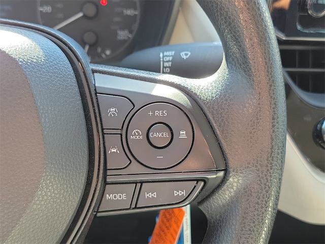 Used 2025 Toyota Corolla LE image 25
