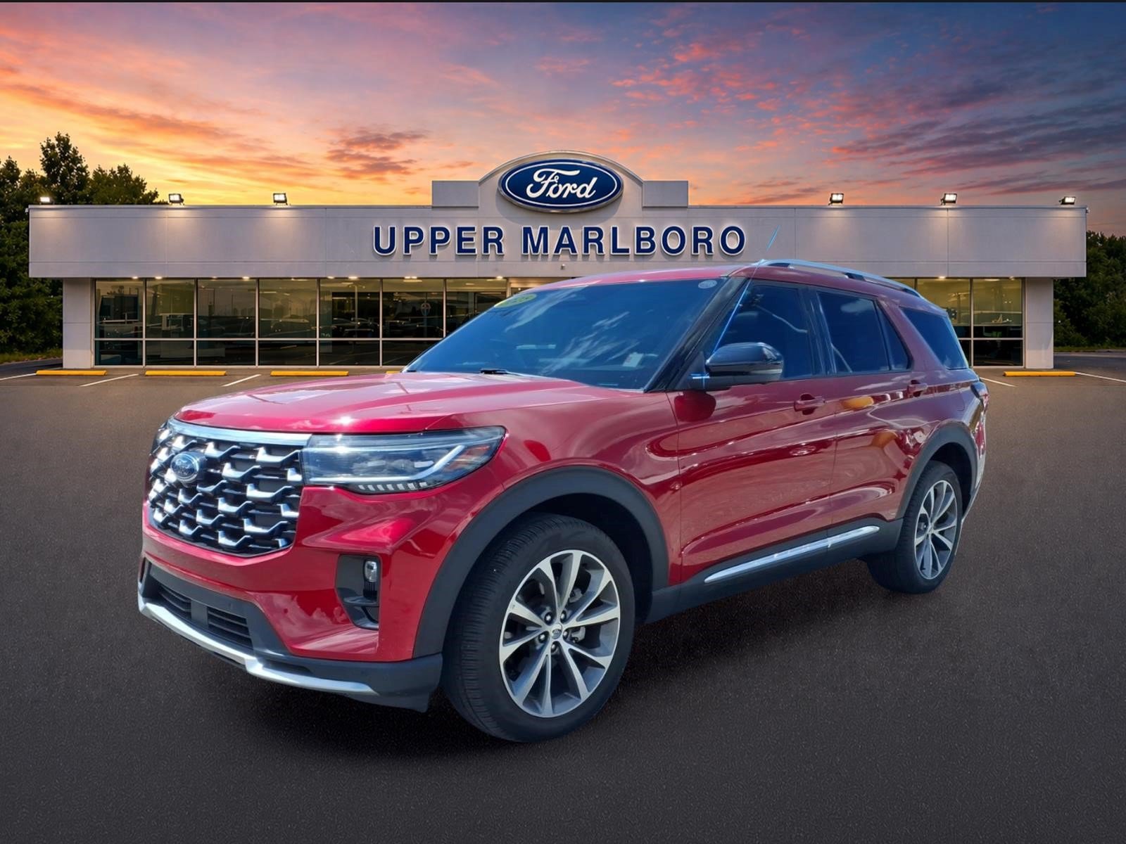 Certified 2025 Ford Explorer Platinum w/ Ultimate Package AWD/4WD image 3