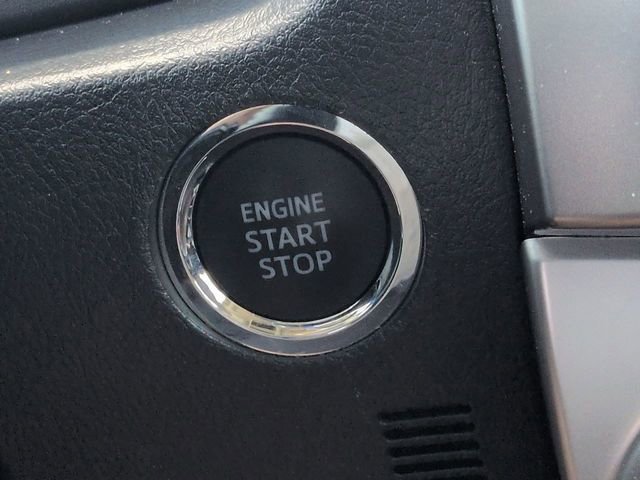 Used 2022 Toyota 4Runner SR5 Premium w/ Moonroof Package RWD image 28