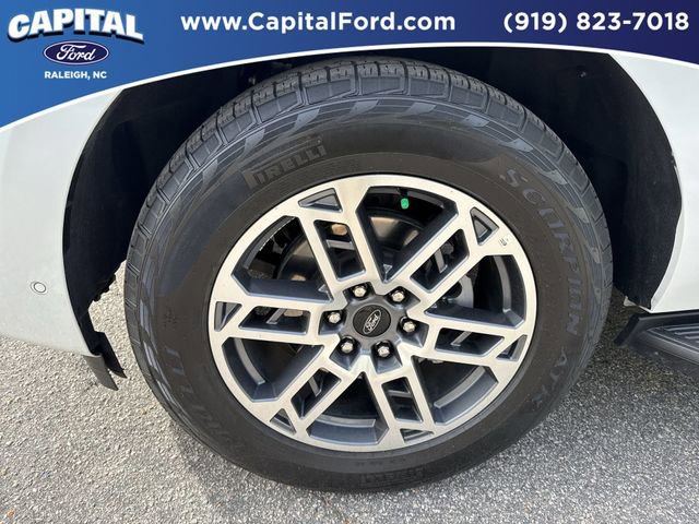 Certified 2025 Ford Expedition Active image 12