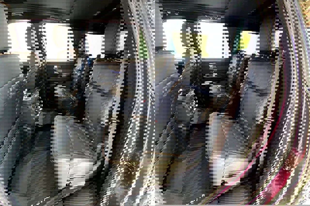 Certified 2025 Ford Expedition Tremor image 19