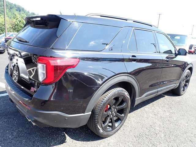 Certified 2022 Ford Explorer ST w/ Equipment Group 401A image 4