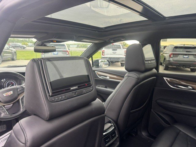 Used 2019 Cadillac XT5 Platinum AWD/4WD image 28