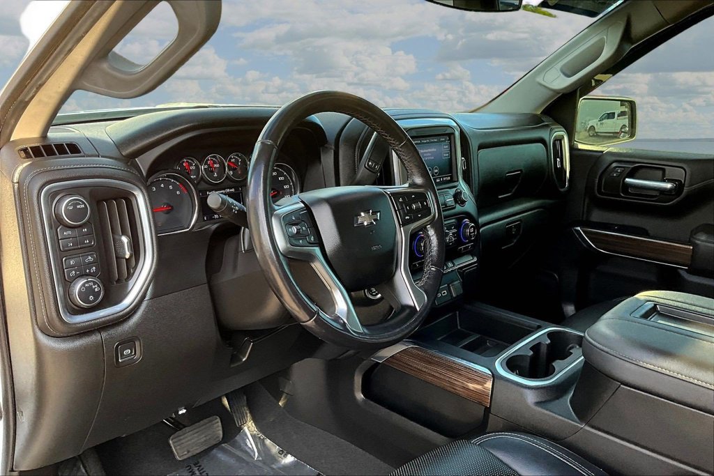 Used 2021 Chevrolet Silverado 1500 LT Trail Boss w/ Bed Protection Package AWD/4WD image 20