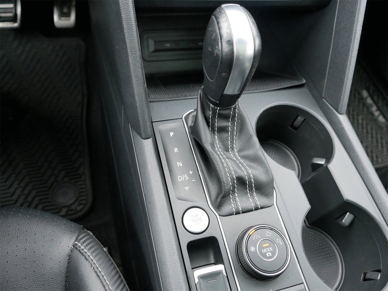 Used 2021 Volkswagen Atlas Cross Sport SE w/ Panoramic Sunroof Package image 24