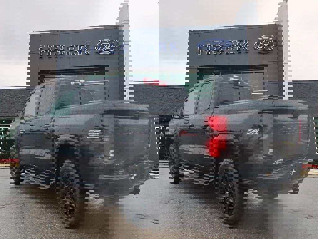 Used 2025 Chevrolet Colorado Z71 w/ Technology Package image 6