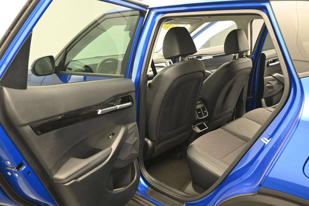 Used 2025 Kia Seltos S FWD image 13