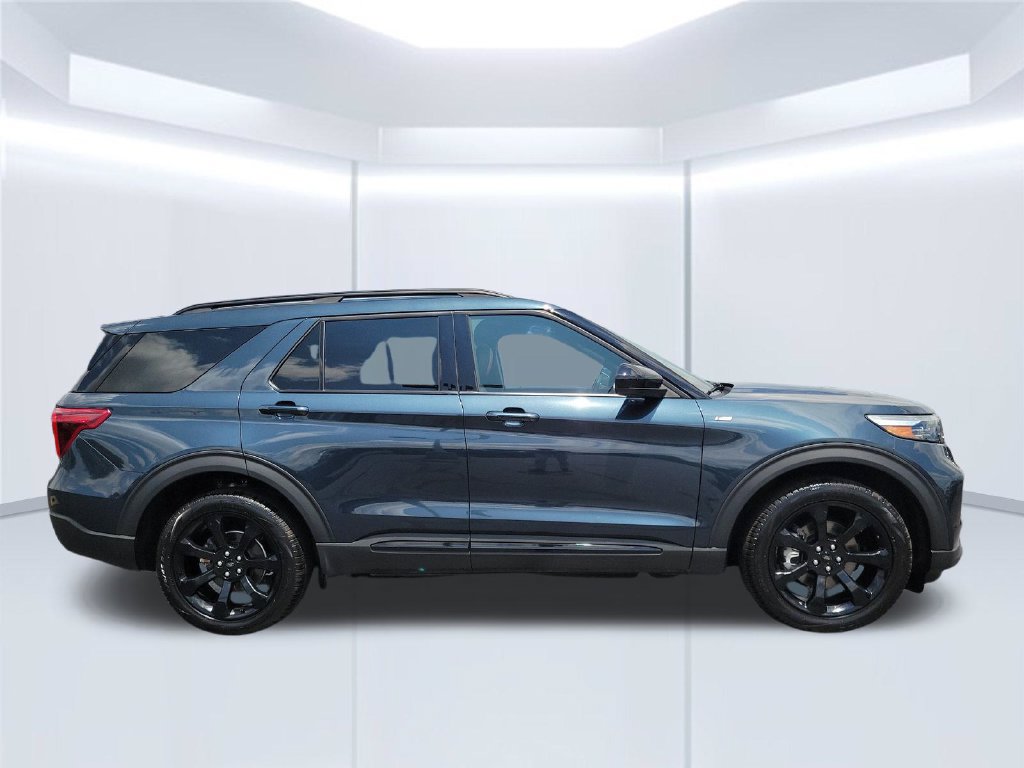Certified 2024 Ford Explorer ST-Line w/ Class IV Trailer Tow Package AWD/4WD image 4
