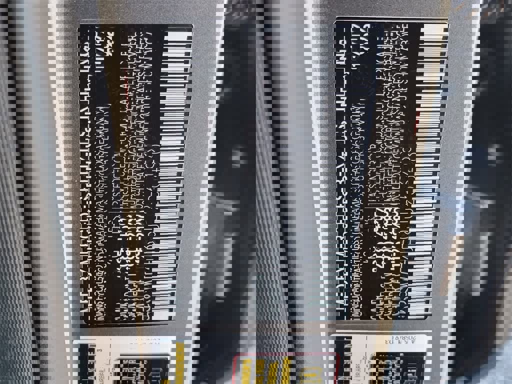 Used 2018 Mercedes-Benz C 300 Sedan image 16