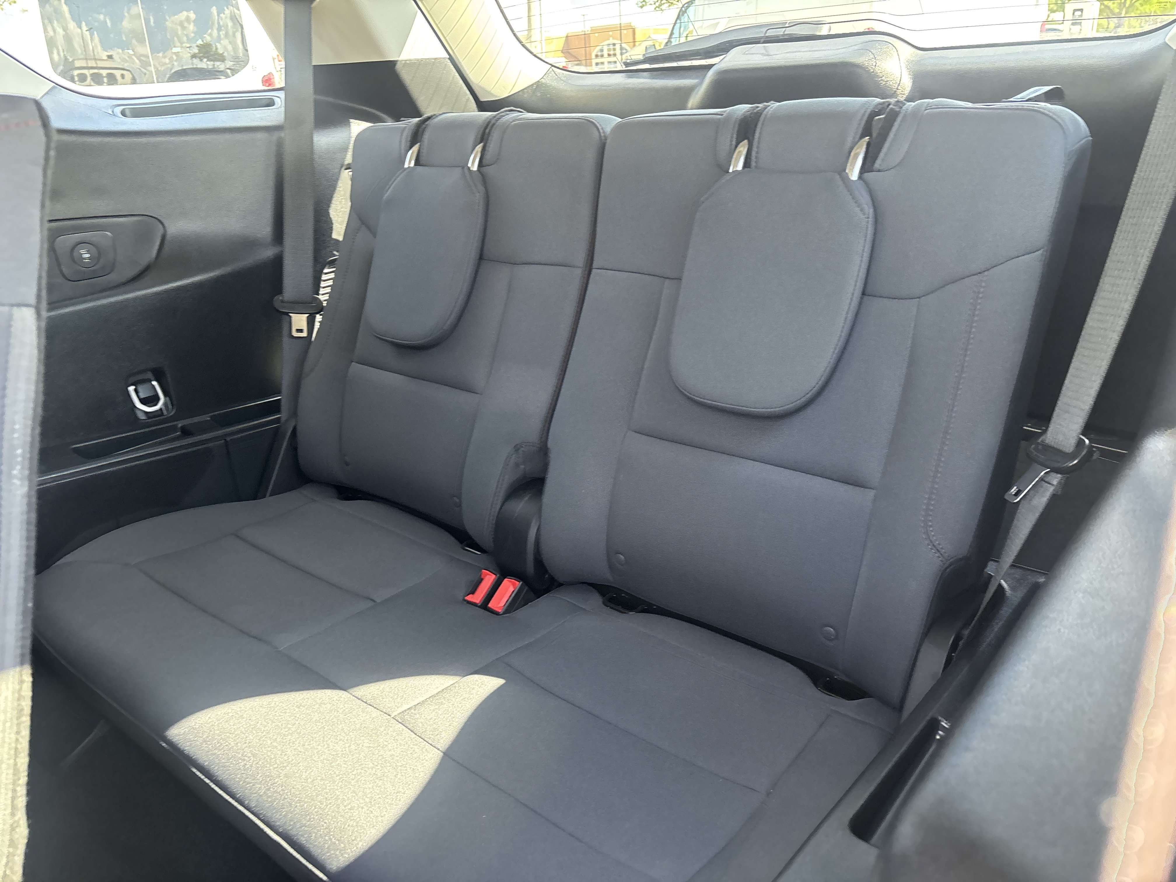Certified 2025 Ford Explorer Active RWD image 17