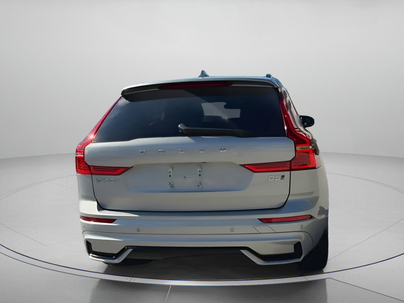 Used 2025 Volvo XC60 B5 Plus image 18