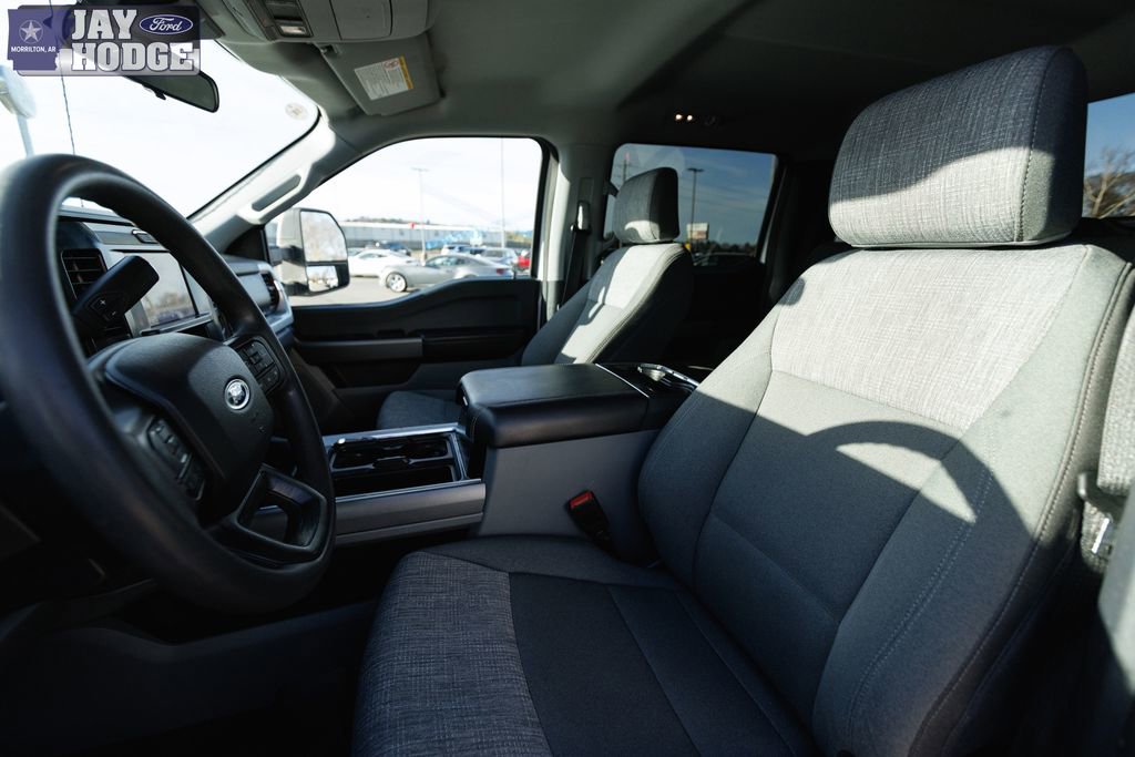 Certified 2025 Ford F450 XLT w/ 360-Degree Camera Package image 38