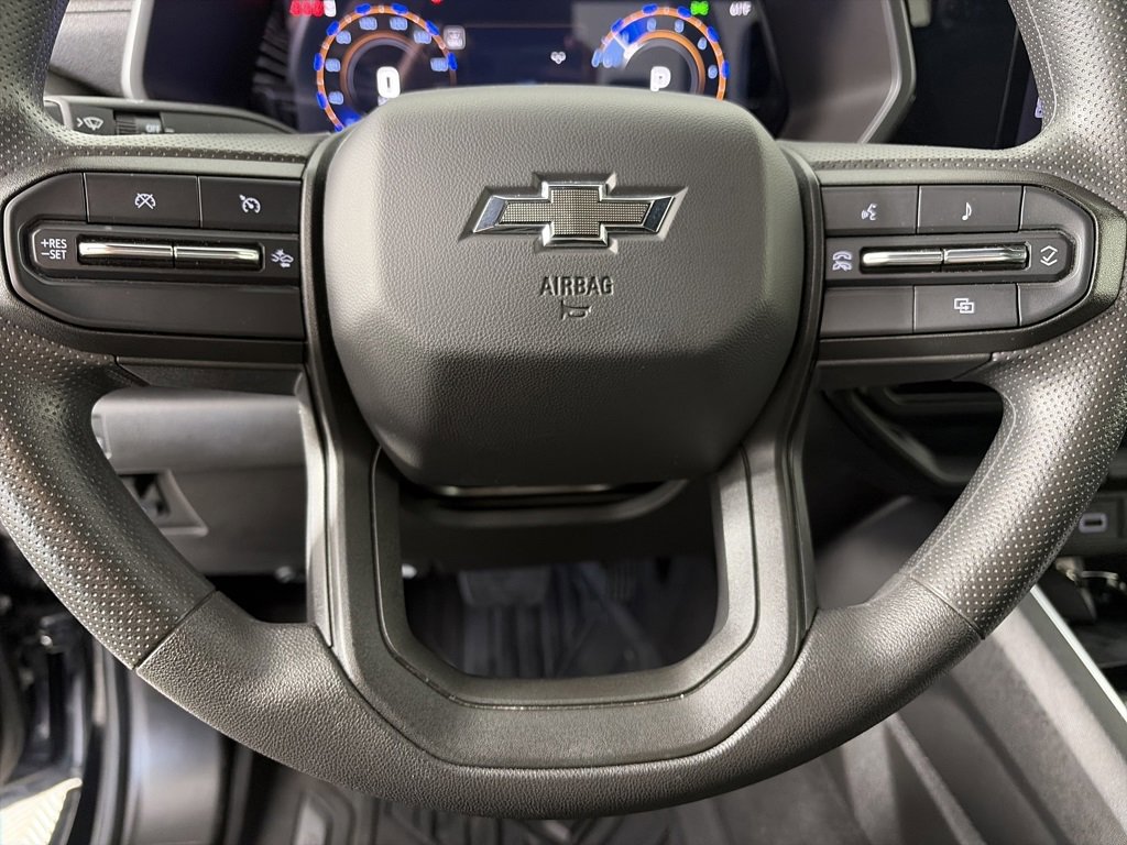 Used 2024 Chevrolet Colorado Trail Boss image 16