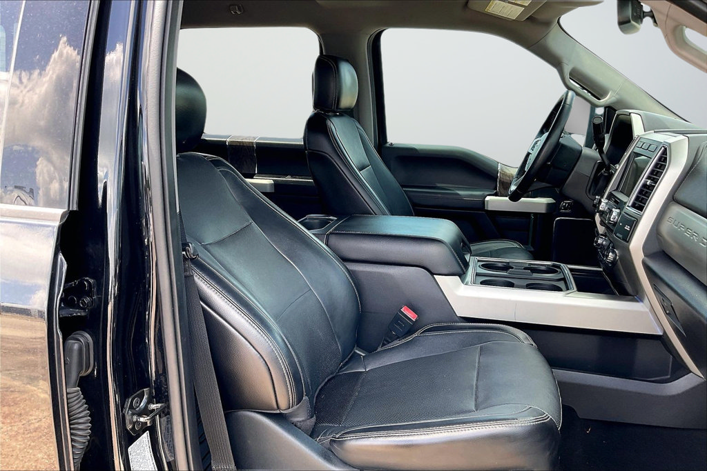 Certified 2018 Ford F350 Lariat w/ Lariat Ultimate Package AWD/4WD image 22