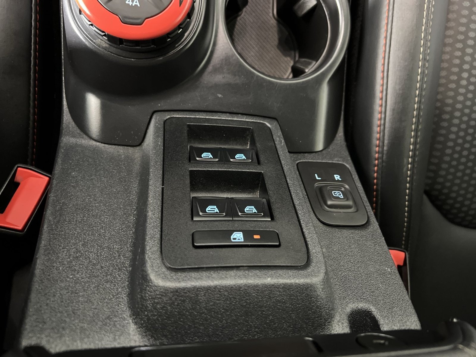 Certified 2024 Ford Bronco Raptor w/ Interior Carbon Fiber Pack 6 AWD/4WD image 15