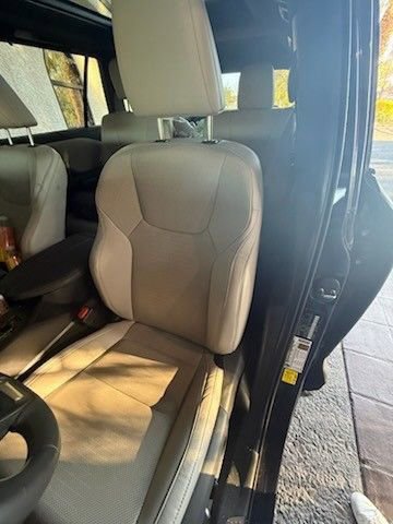 Used 2024 Lexus TX 350 FWD w/ Captains Chair Package image 2