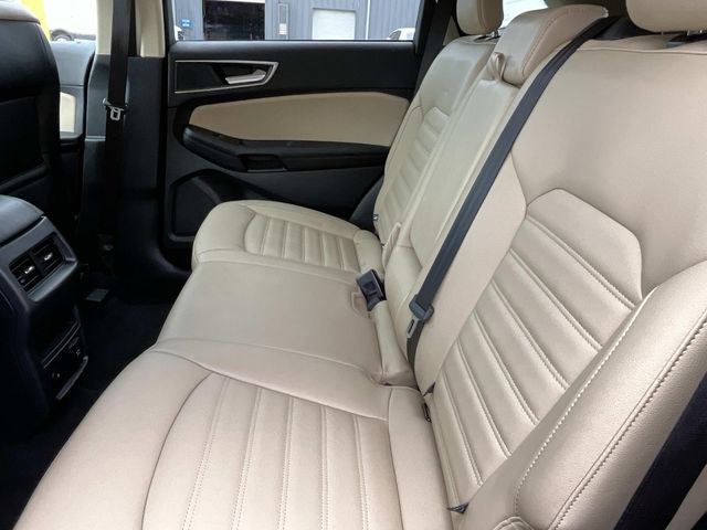 Certified 2024 Ford Edge SEL w/ Convenience Package image 2