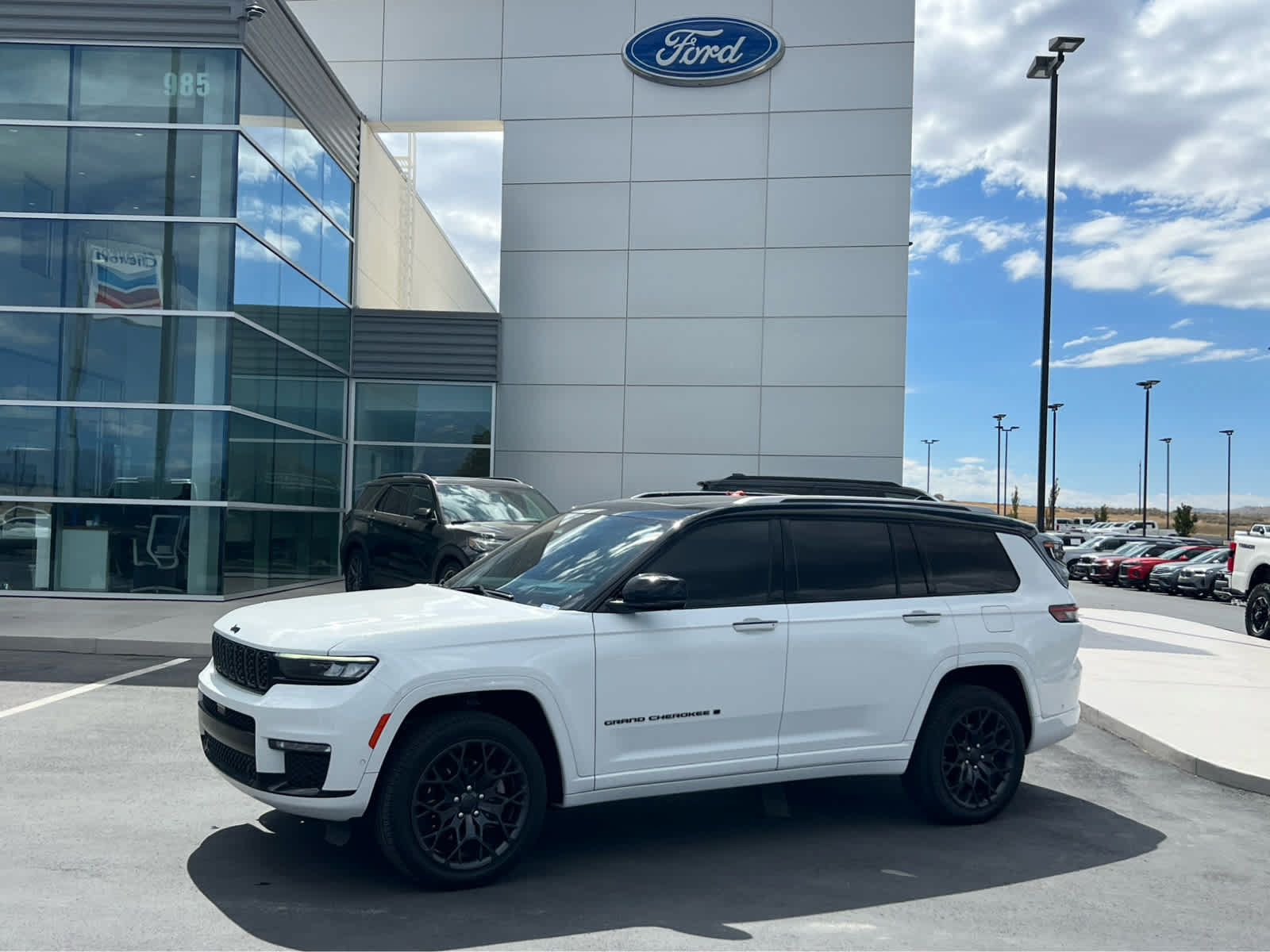 Used 2023 Jeep Grand Cherokee L Summit w/ Advanced Protech Group IV