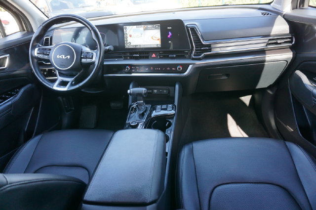 Used 2025 Kia Sportage EX w/ Premium Package FWD image 6
