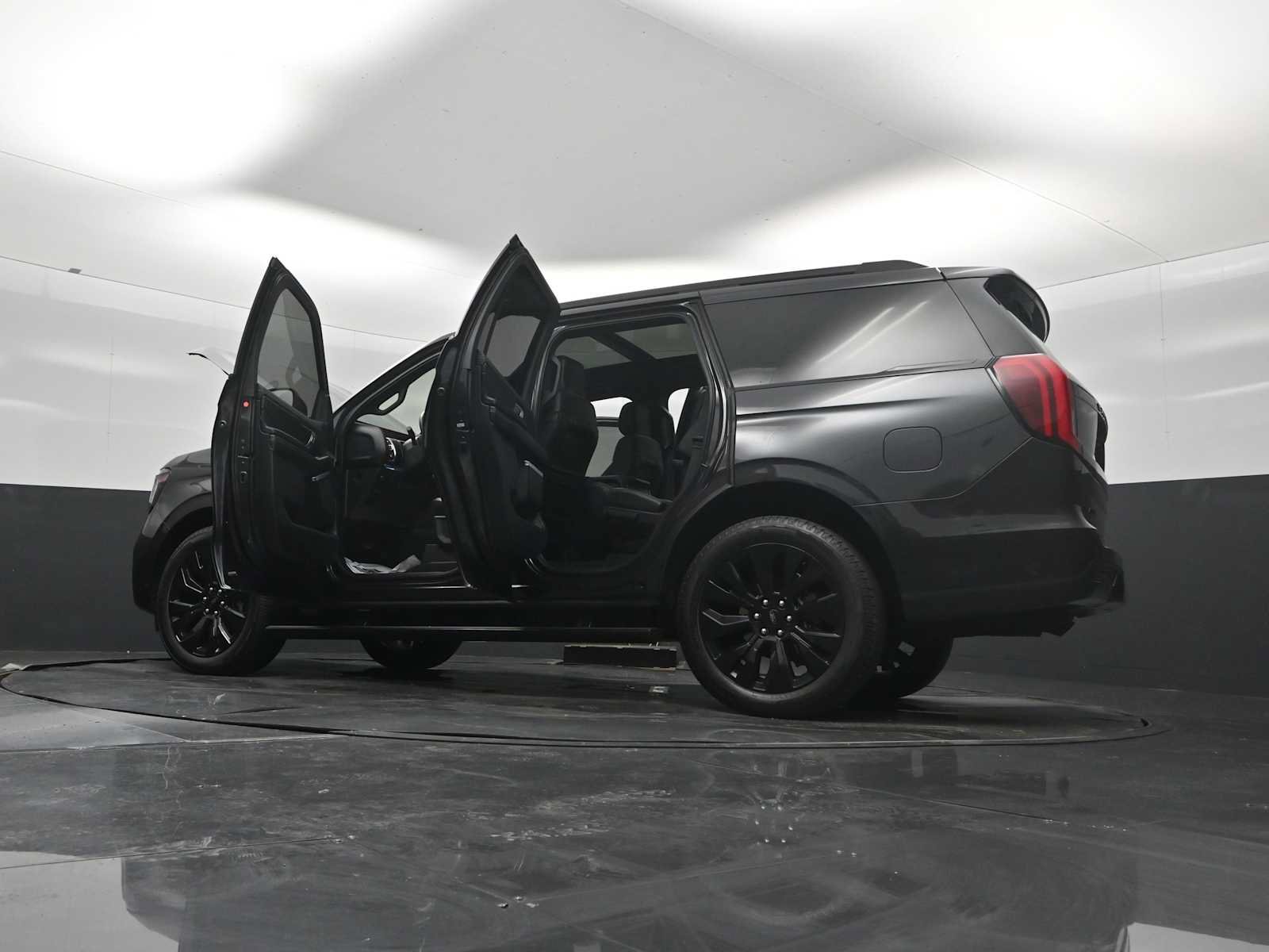 Certified 2025 Ford Expedition Platinum w/ Stealth Appearance Package AWD/4WD image 49