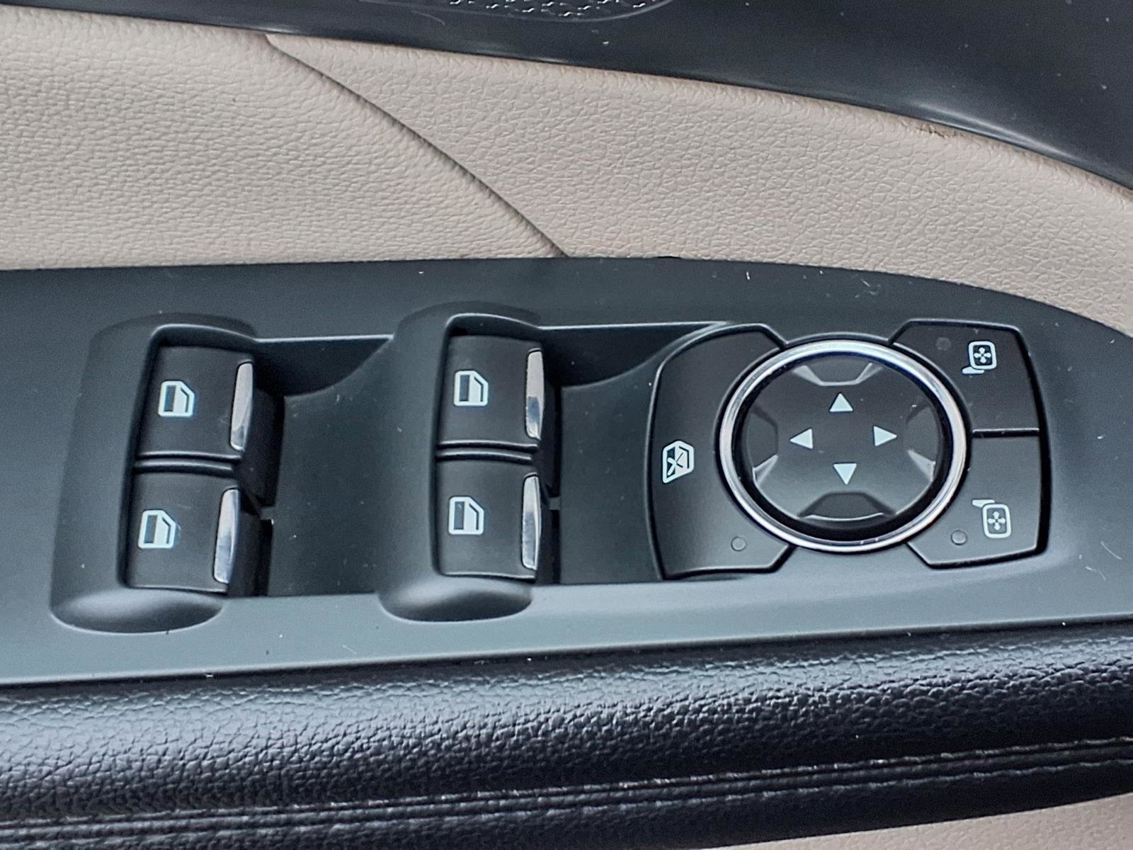 Certified 2019 Ford Explorer XLT w/ Equipment Group 202A image 18