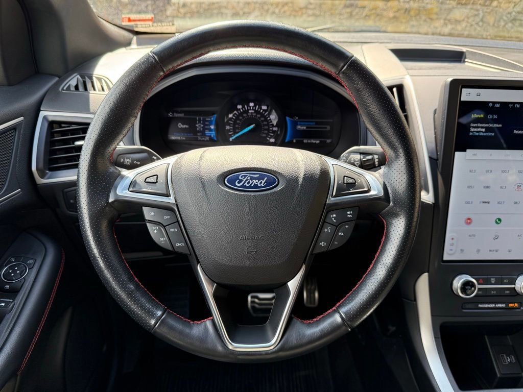 Certified 2022 Ford Edge ST-Line image 18