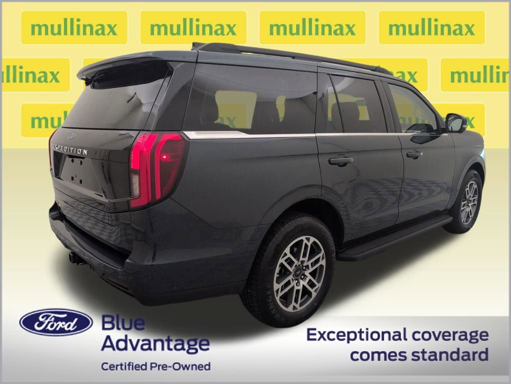 Certified 2025 Ford Expedition Active image 5