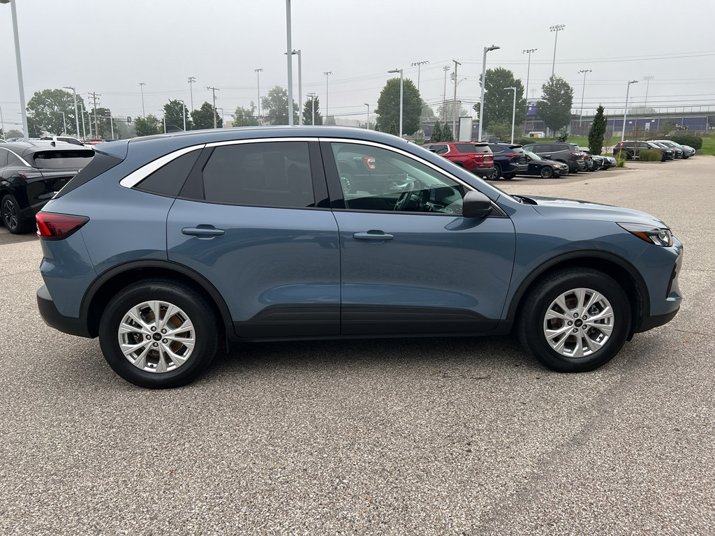 Certified 2024 Ford Escape Active AWD/4WD image 8
