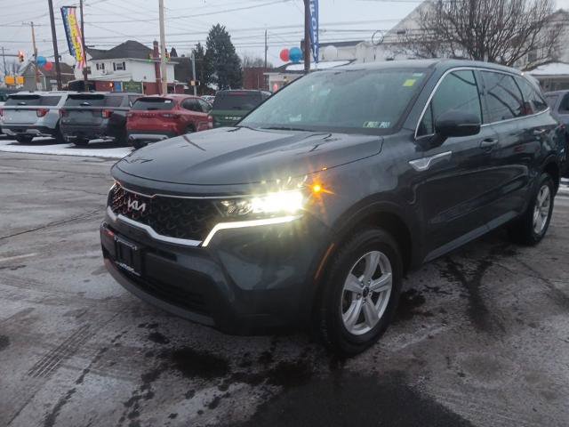 Used 2022 Kia Sorento LX image 6