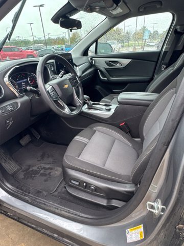 Used 2025 Chevrolet Blazer LT FWD image 6