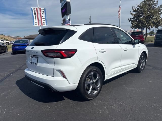 Certified 2023 Ford Escape ST-Line w/ Tech Pack #1 FWD image 7