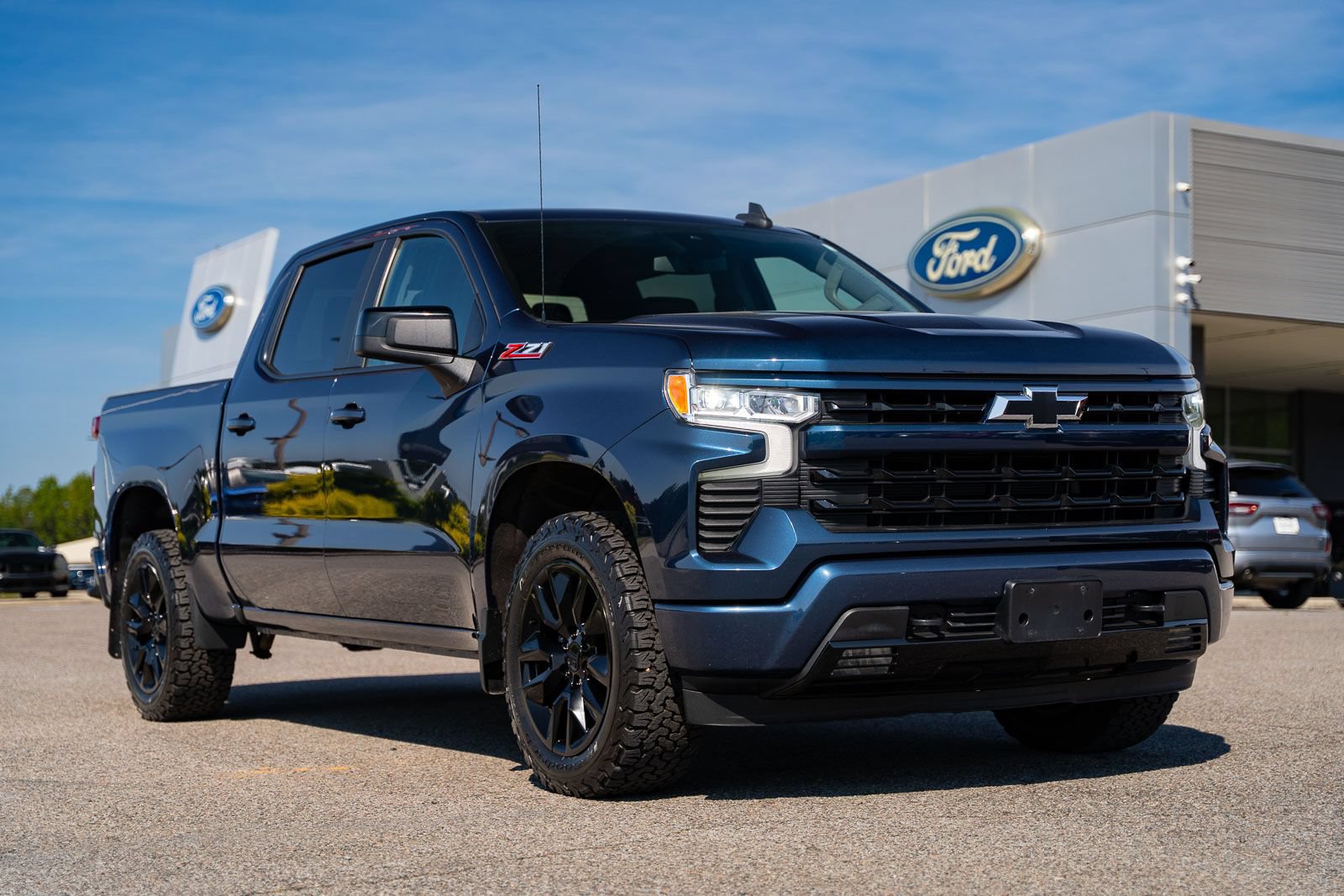 Used 2023 Chevrolet Silverado 1500 RST AWD/4WD video 1