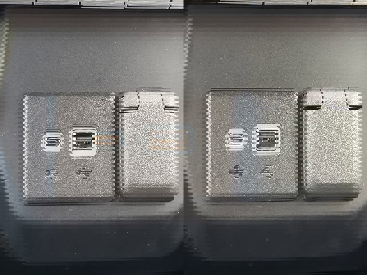 Used 2021 Chevrolet Silverado 1500 LT Trail Boss w/ Convenience Package II image 19