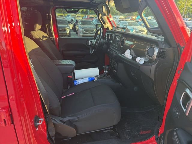 Used 2019 Jeep Wrangler Unlimited Sahara w/ Safety Group AWD/4WD image 14