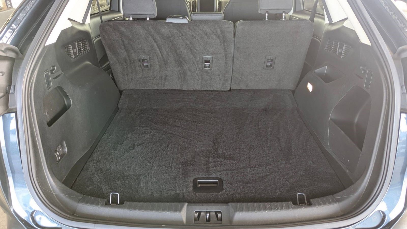 Certified 2022 Ford Edge SE w/ Black Appearance Package image 21